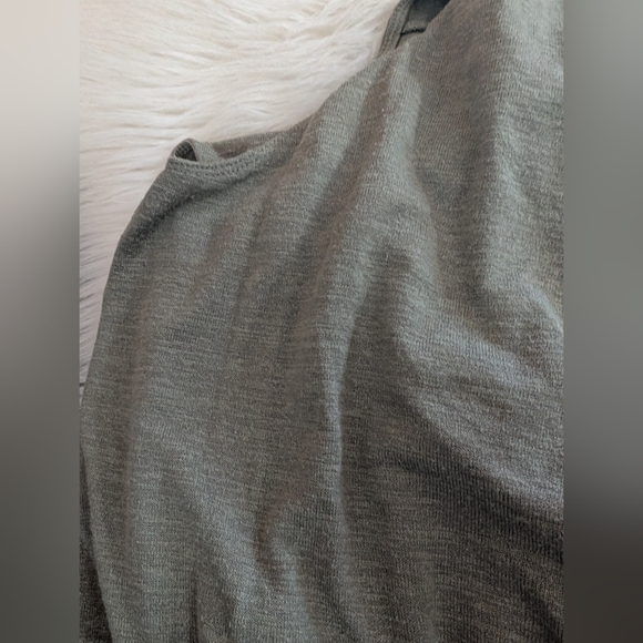 Aritzia WILFRED Free Izabel Olive Green Romper Shorts Sleeveless Tank M Medium - Picture 5 of 9